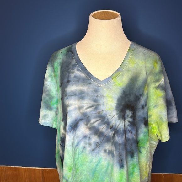 Tye dye t-shirt - Picture 2 of 7
